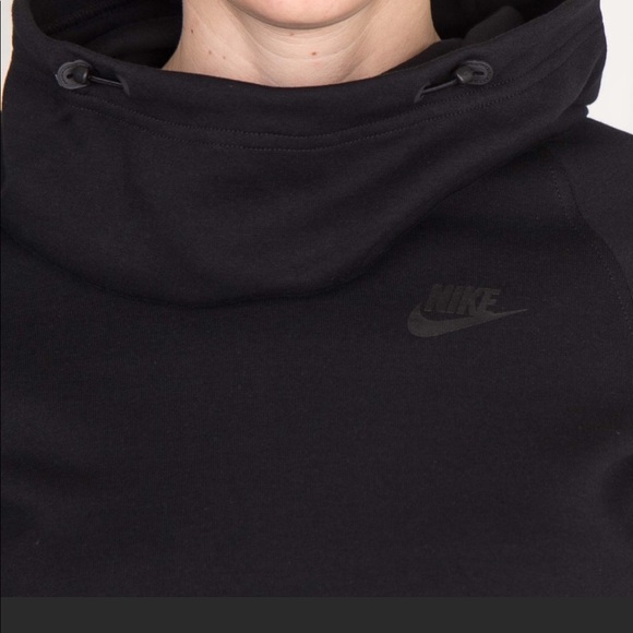 Nike Tech Fleece Hoodie - Picture 2 of 5
